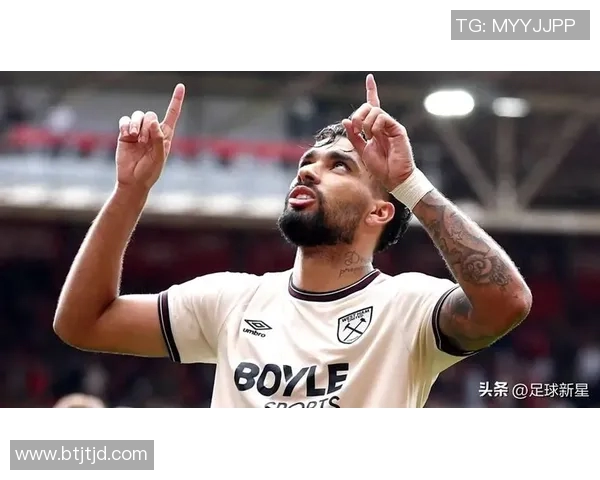 帕奎塔引领新潮流探讨其在现代足球战术中的重要性与影响力 帕奎塔引领新潮流探讨其在现代足球战术中的重要性与影响力